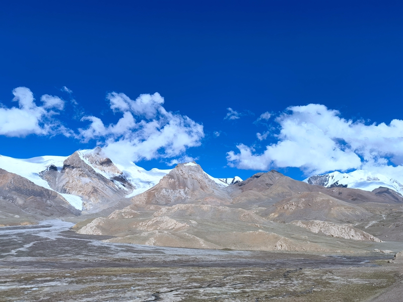 發(fā)揚“三光榮”精神 奮戰(zhàn)在雪域高原