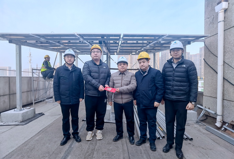 2025.1.10  光儲項目慰問照片_副本_800.jpg